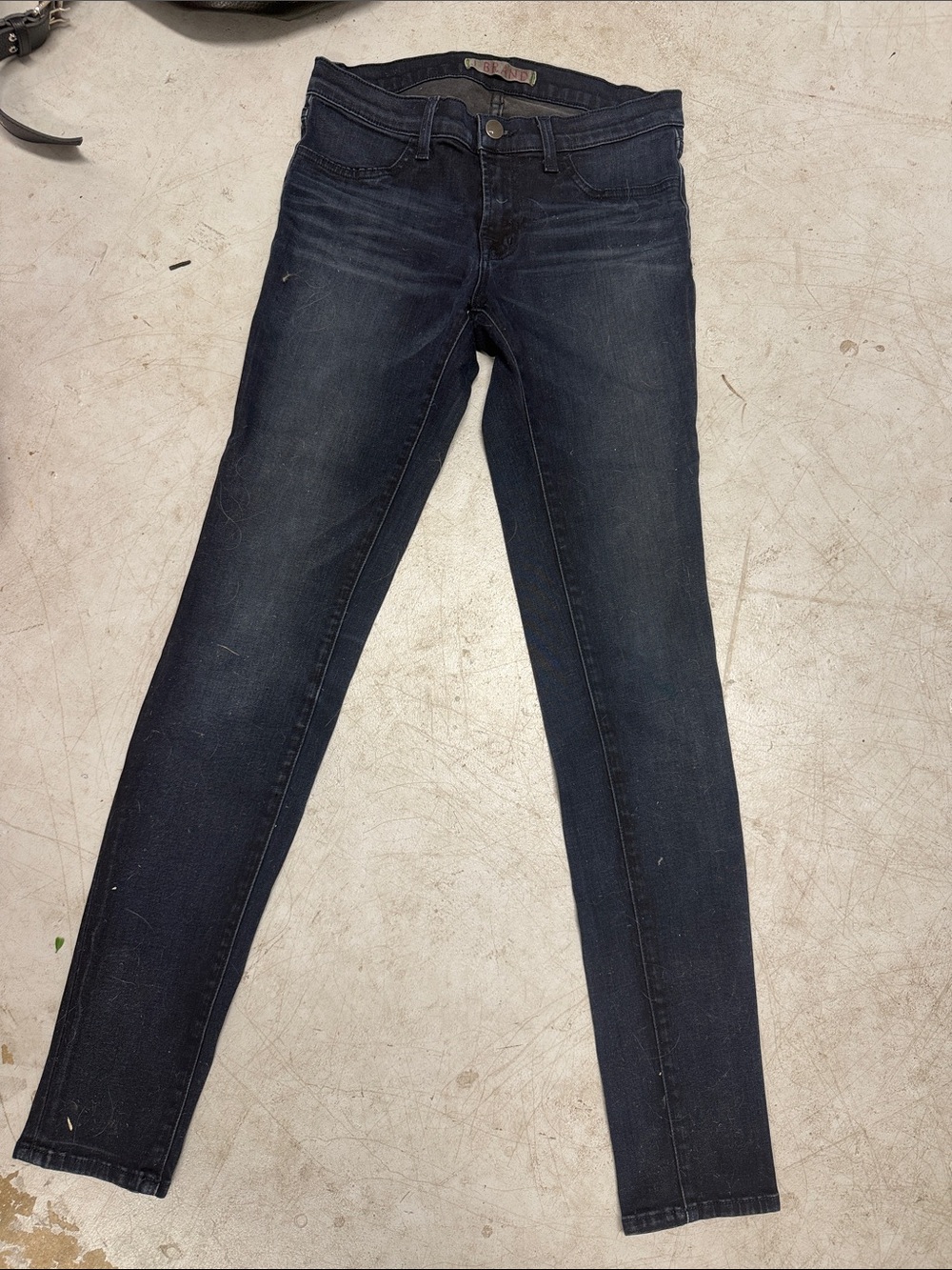J BRAND Size 27 Women's Dark Indigo Skinny Jeans - LIKE NEW
